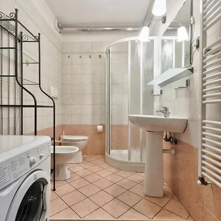 Casa 4 Marzo - Romantico Appartamento In Centro Storico